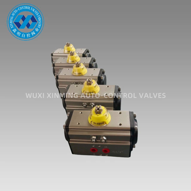 Actuator pneumatic cu deplasare unghiulara
